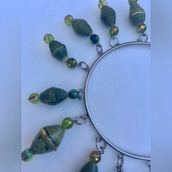 World Tribe Green Dangling Bead Bracelet - Picture 2 of 4